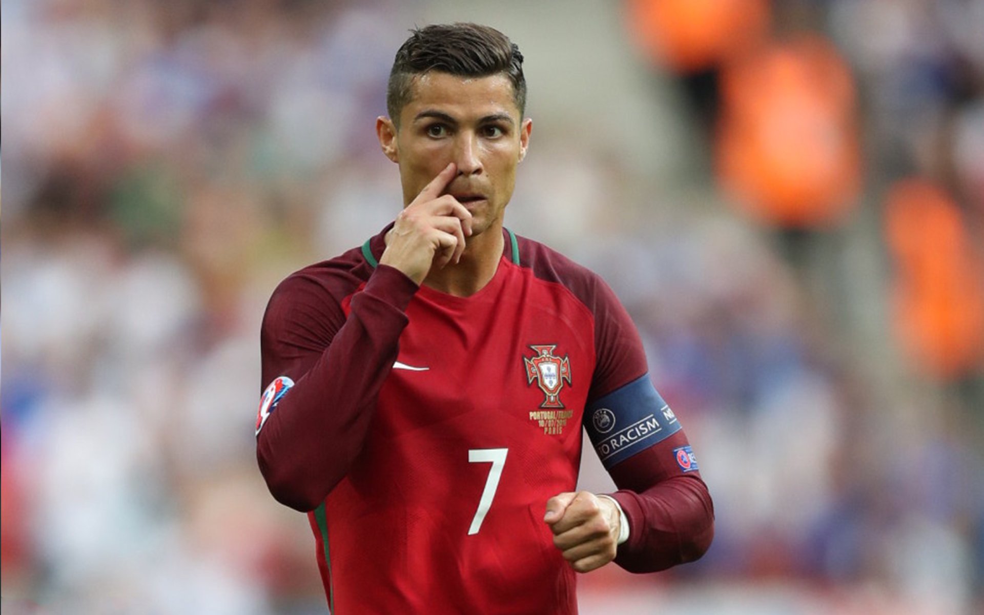 C罗回应梅西“世界杯终极成就”——伟大不由此定义，真正的传奇在于超越